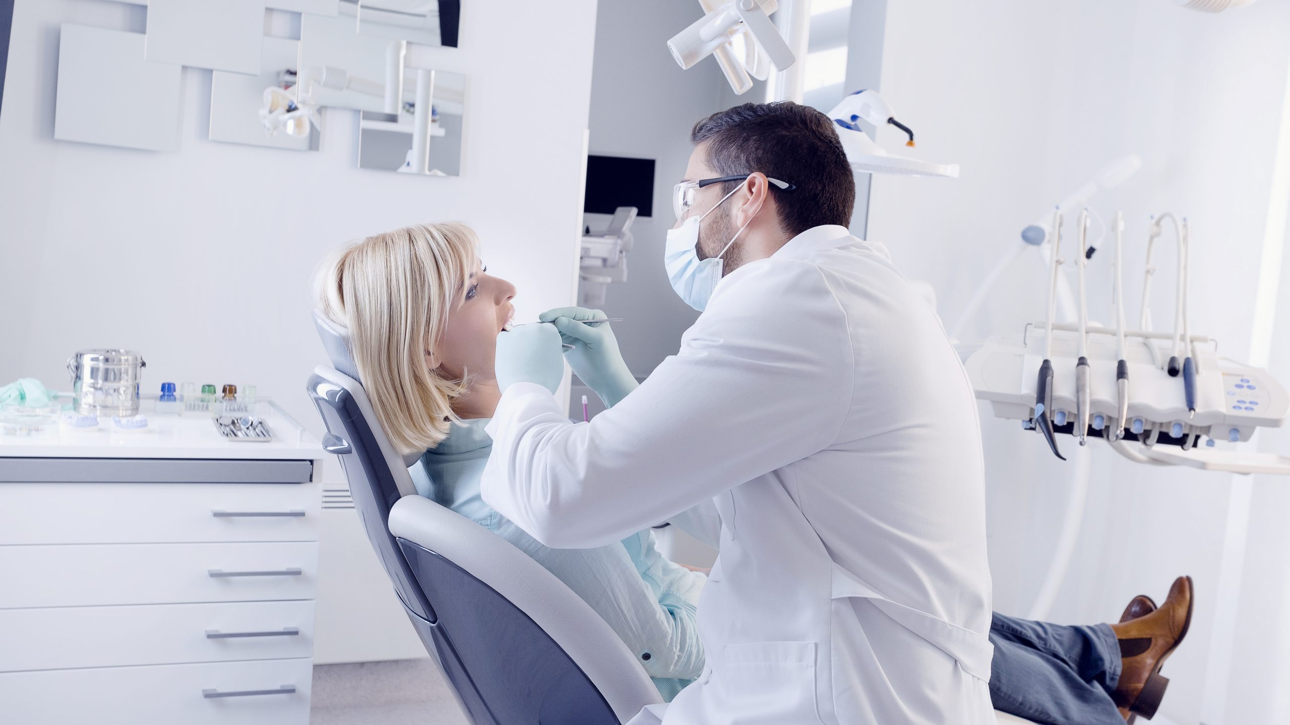 Dentist in Manati, PR